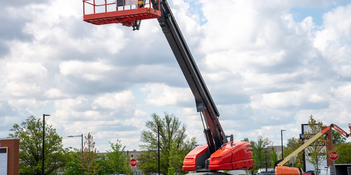 Telescopic crane stolen from construction site in Finland, found in Estonia by GSGroup